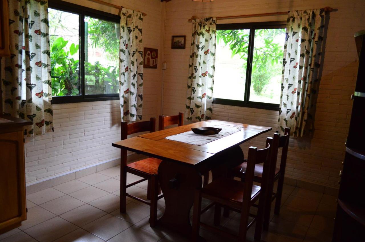 Oasis Bed And Breakfast ปูแอร์โตอีกวาซู ภายนอก รูปภาพ